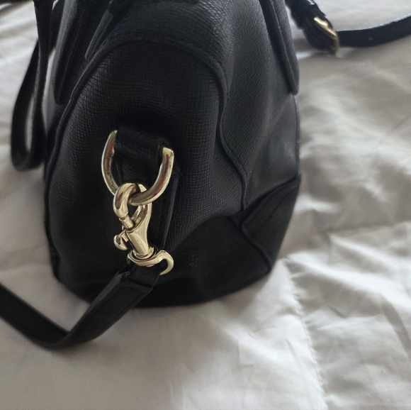 Coach Black Leather Women's Bag - Picture 4 of 7